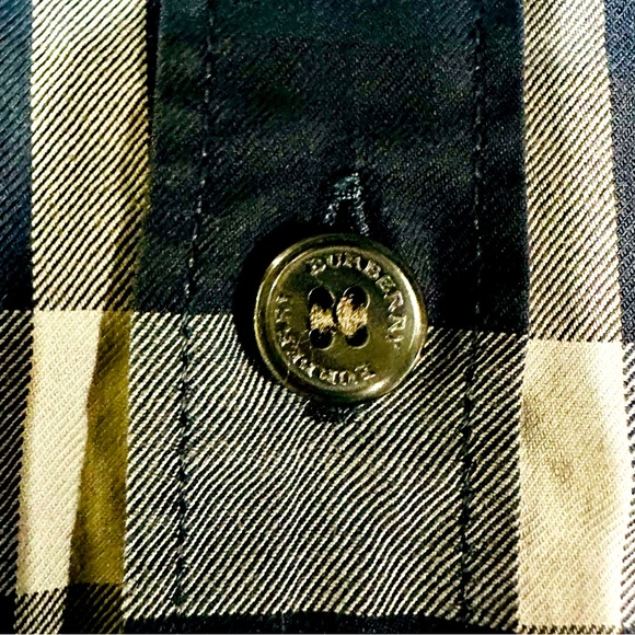 🔥SOLD🔥 BURBERRY BRIT XL 23” p2p NOVA CHECK Button Up Shirt, Clean, Authentic - Picture 4 of 8